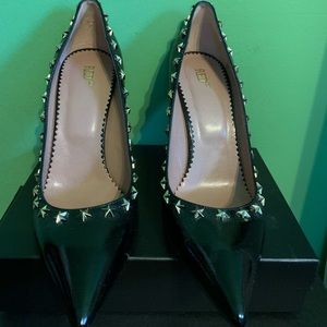 Black patent Red Valentino pumps